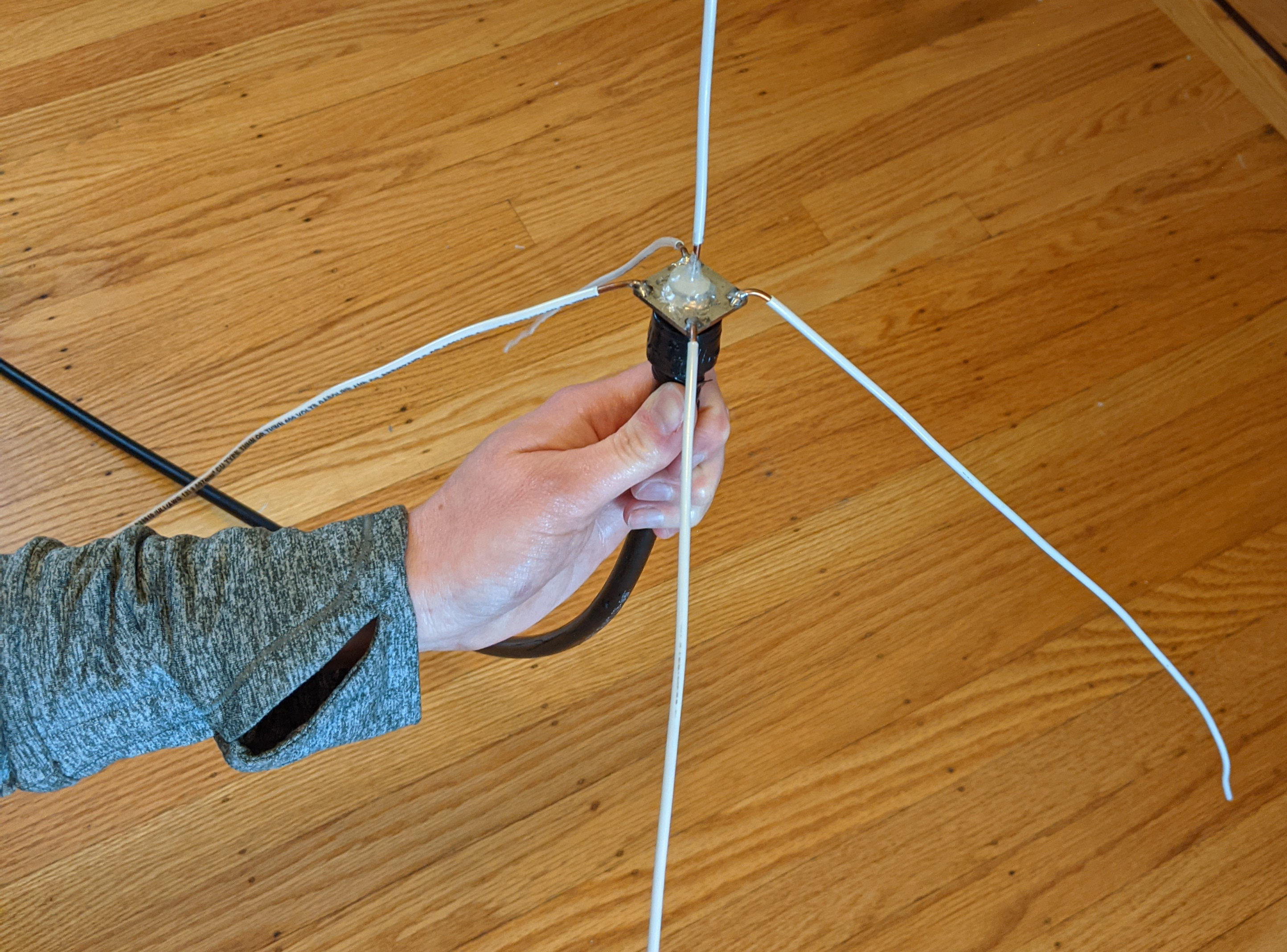 Building a Quarter-Wave Ground Plane Antenna