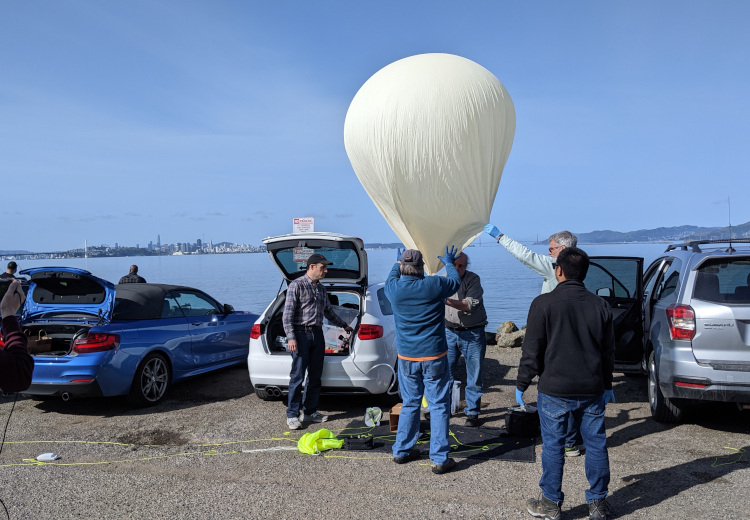 Filling the balloon